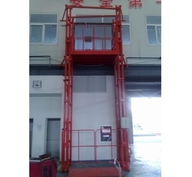 蓋州導(dǎo)軌式升降機(jī),廠家長(zhǎng)期直銷(xiāo)升降平臺(tái),九恒機(jī)械制造_液壓機(jī)械欄目
