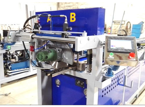 德川機械 專業(yè)制造，廠家直銷——兩工位數控沖孔機與護欄沖孔機的卓越選擇